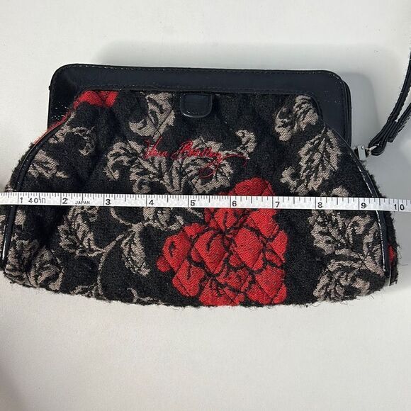 Vera Bradley Floral Quilted Clutch Wristlet Vintage - Picture 8 of 9
